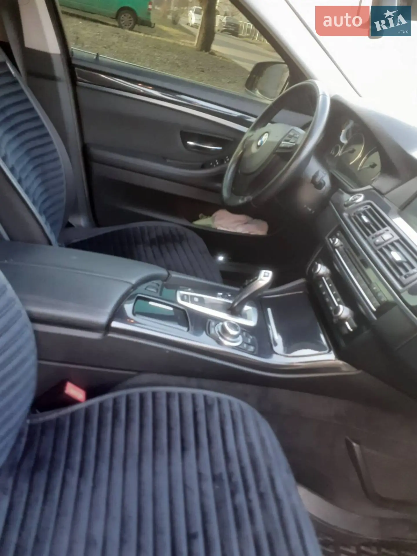 2012 BMW 5er - мініатюра 11