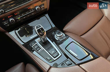 Седан BMW 5 Series 2012 в 