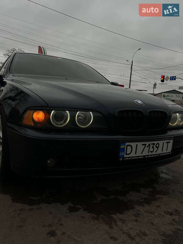 Седан BMW 5 Series 2001 в 