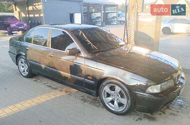 Седан BMW 5 Series 1999 в 