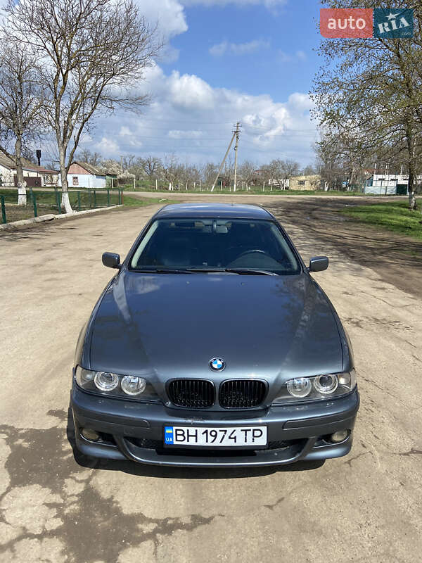BMW 5 Series 2001