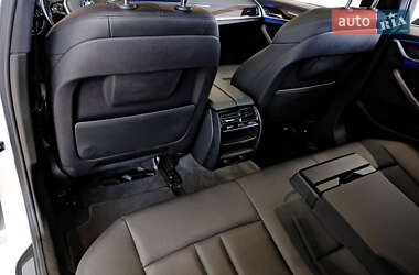 Седан BMW 5 Series 2018 в 
