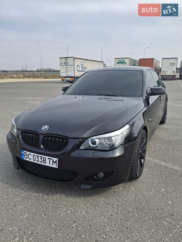 Седан BMW 5 Series 2009 в 