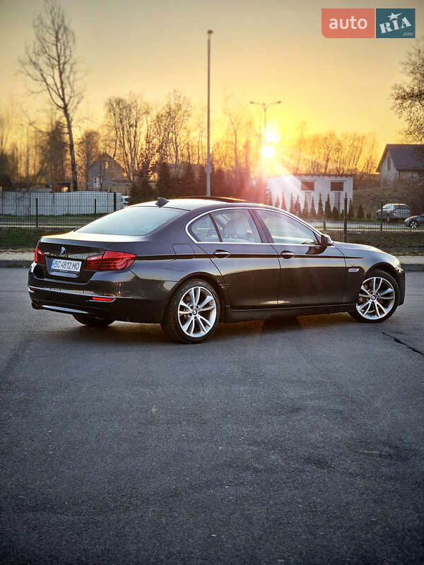 Седан BMW 5 Series 2013 в Львові
