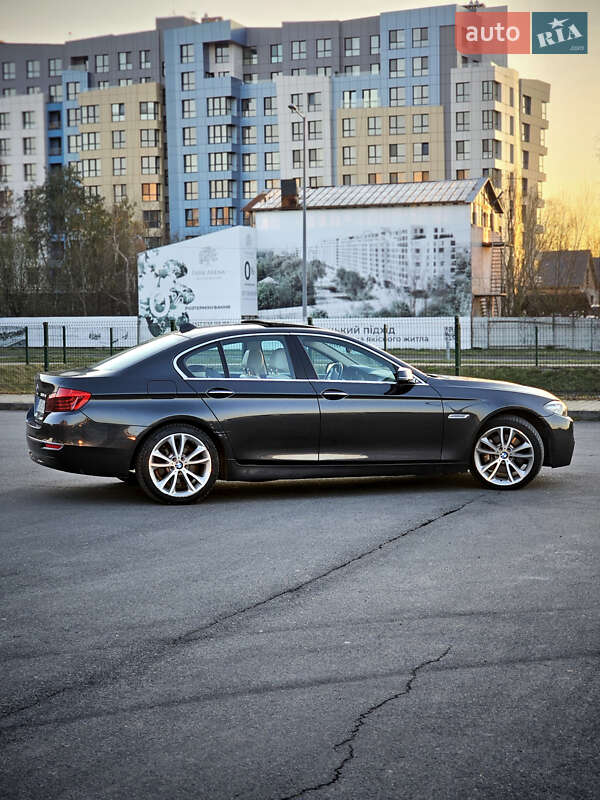 Седан BMW 5 Series 2013 в Львові