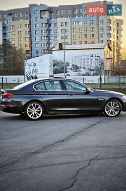 Седан BMW 5 Series 2013 в 