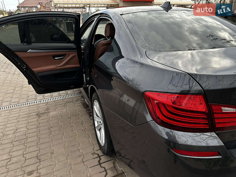 Седан BMW 5 Series 2016 в Кривом Роге