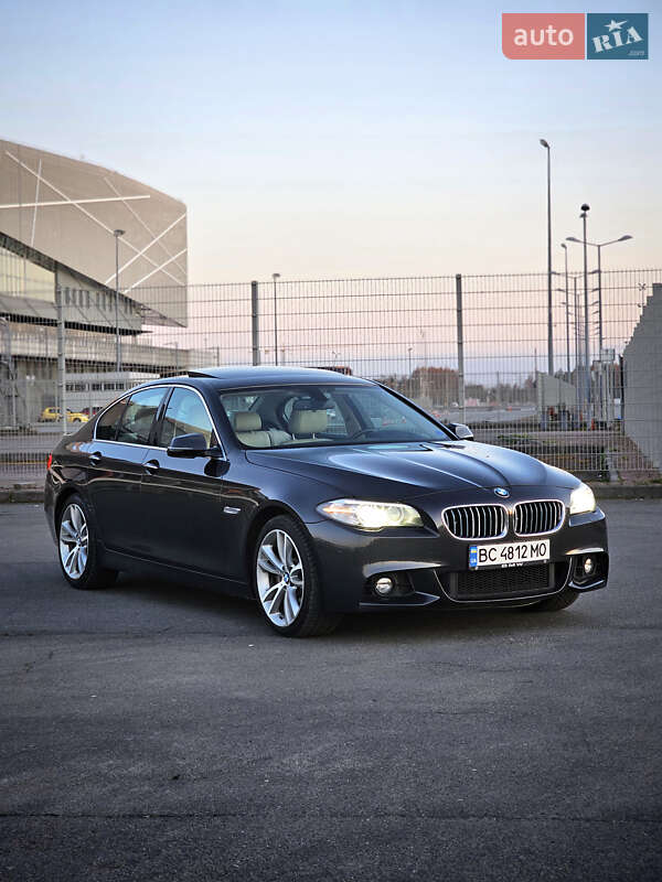 Седан BMW 5 Series 2013 в Львові
