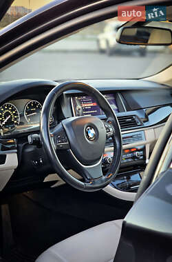 Седан BMW 5 Series 2013 в 