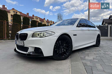 Седан BMW 5 Series 2011 в 