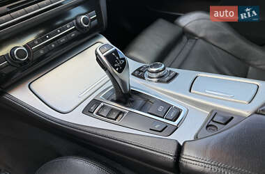Седан BMW 5 Series 2011 в 