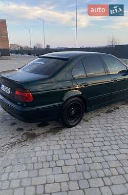 Седан BMW 5 Series 2001 в 