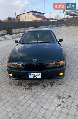 Седан BMW 5 Series 2001 в 