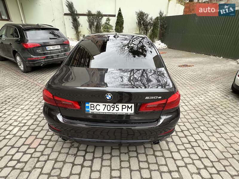 Седан BMW 5 Series 2018 в Львове