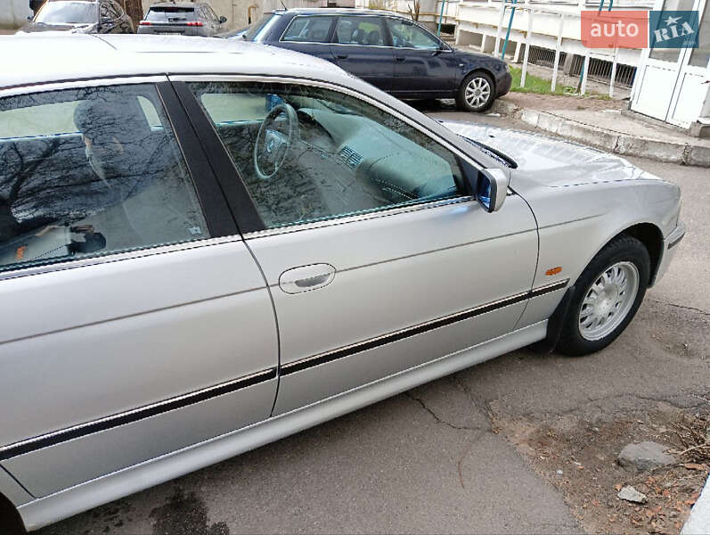 Седан BMW 5 Series 1999 в Хмельницькому