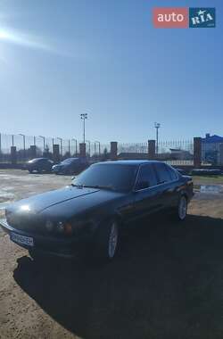 Седан BMW 5 Series 1990 в 