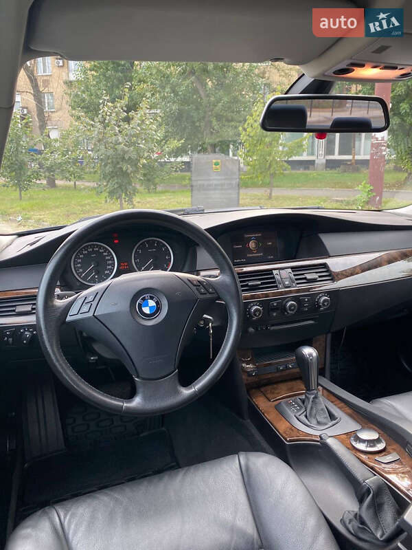 Седан BMW 5 Series 2005 в Киеве
