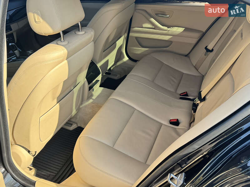 Седан BMW 5 Series 2014 в Кривом Роге