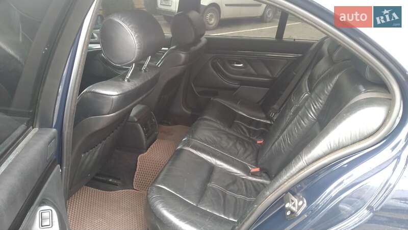 Седан BMW 5 Series 2001 в Луцке