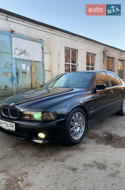 Седан BMW 5 Series 2001 в 