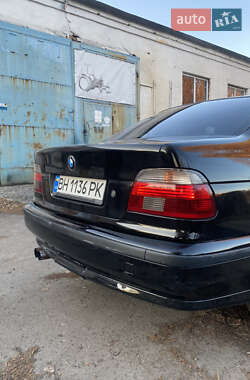 Седан BMW 5 Series 2001 в 