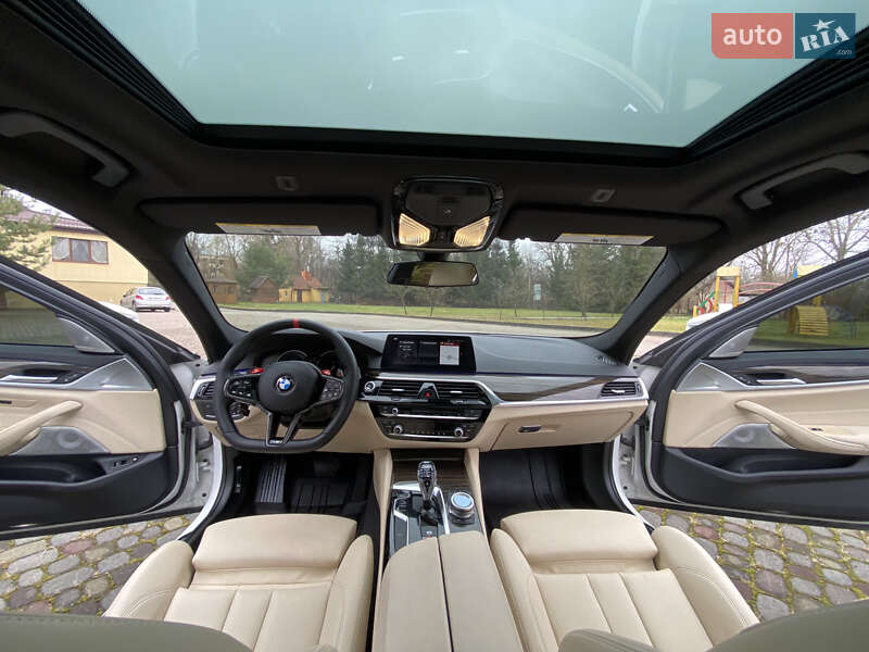 Седан BMW 5 Series 2017 в Львове