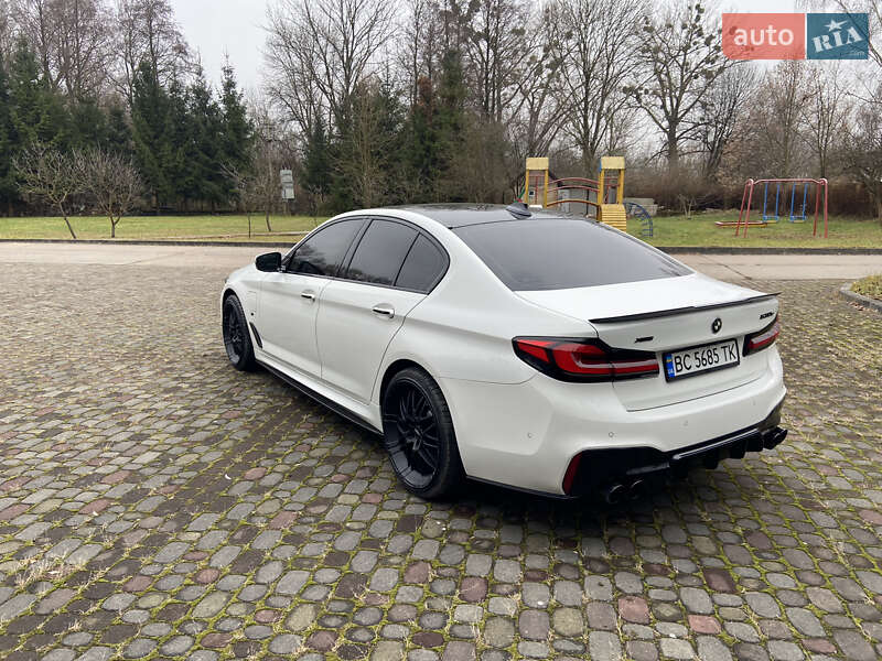 Седан BMW 5 Series 2017 в Львове
