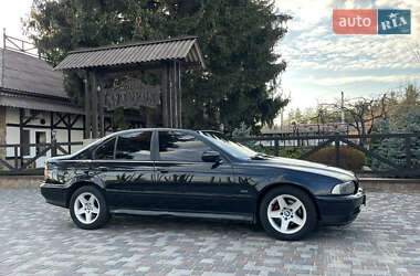 Седан BMW 5 Series 2001 в 