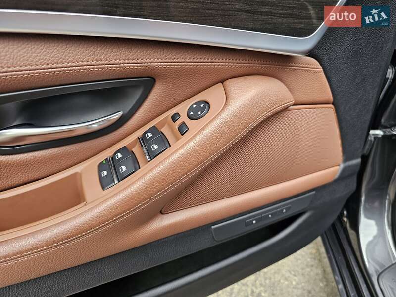 Седан BMW 5 Series 2012 в Одессе
