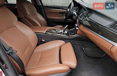 Седан BMW 5 Series 2012 в 