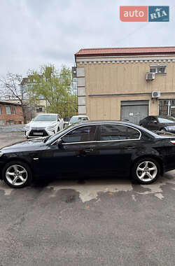 Седан BMW 5 Series 2005 в 