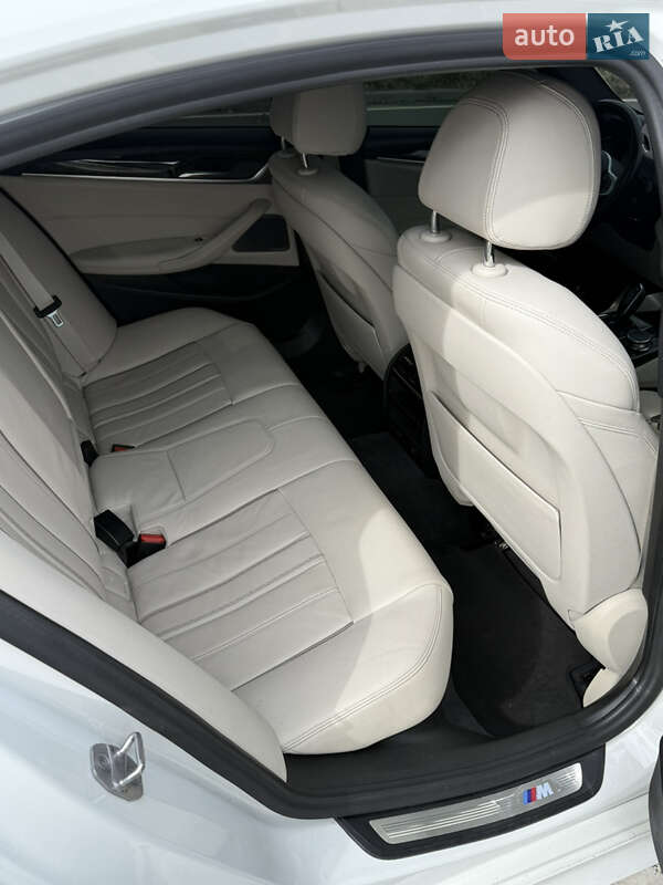 Седан BMW 5 Series 2017 в Хмельницькому фото 9 Седан BMW 5 Series 2017 в Хмельницькому