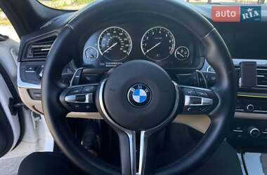 Седан BMW 5 Series 2012 в 