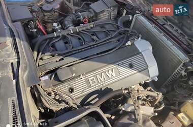 Седан BMW 5 Series 1993 в 