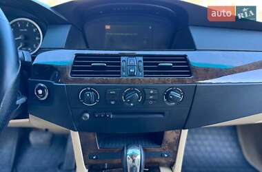 Седан BMW 5 Series 2005 в 