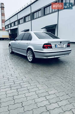 Седан BMW 5 Series 2000 в 