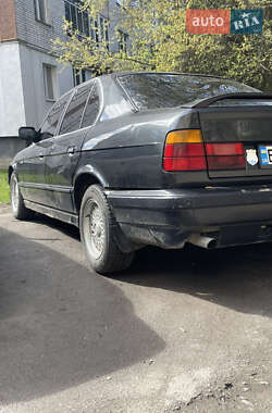 Седан BMW 5 Series 1989 в 