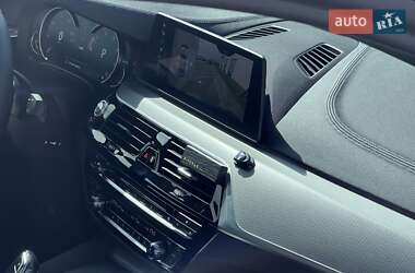 Седан BMW 5 Series 2017 в 