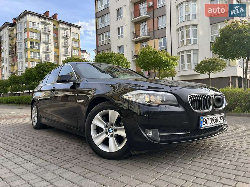 Седан BMW 5 Series 2013 в 