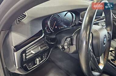 Универсал BMW 5 Series 2017 в 