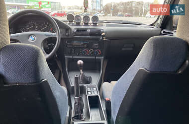 Седан BMW 5 Series 1989 в 