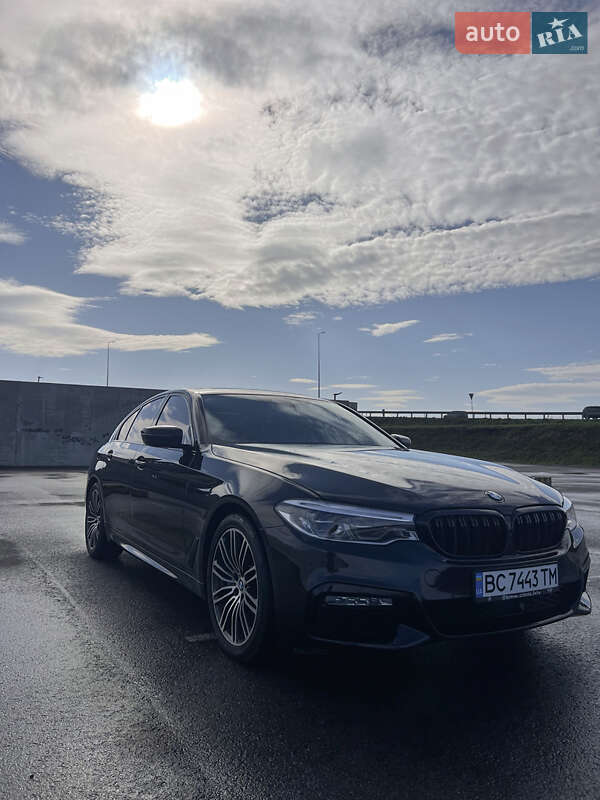 Седан BMW 5 Series 2017 в Львові