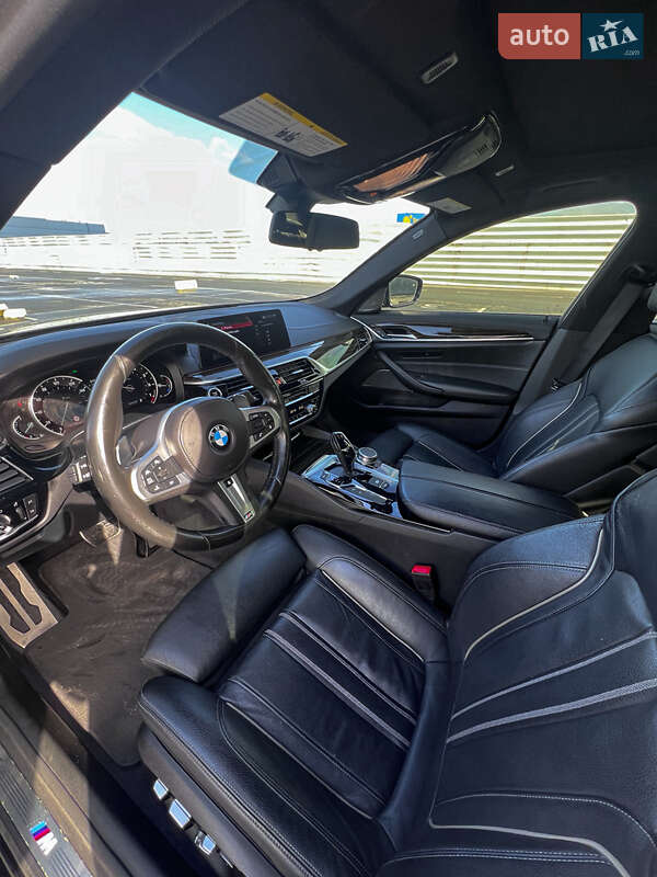 Седан BMW 5 Series 2017 в Львові