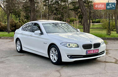 Седан BMW 5 Series 2012 в 