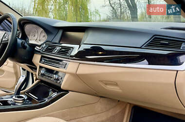 Седан BMW 5 Series 2012 в 