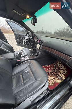 Седан BMW 5 Series 2002 в 
