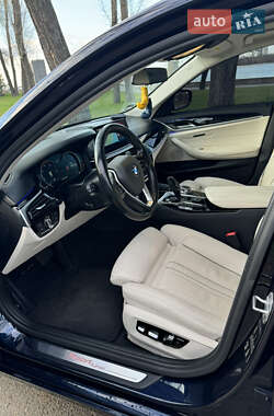 Седан BMW 5 Series 2017 в 