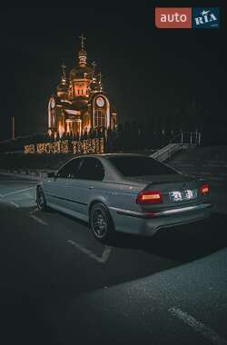 Седан BMW 5 Series 1999 в 
