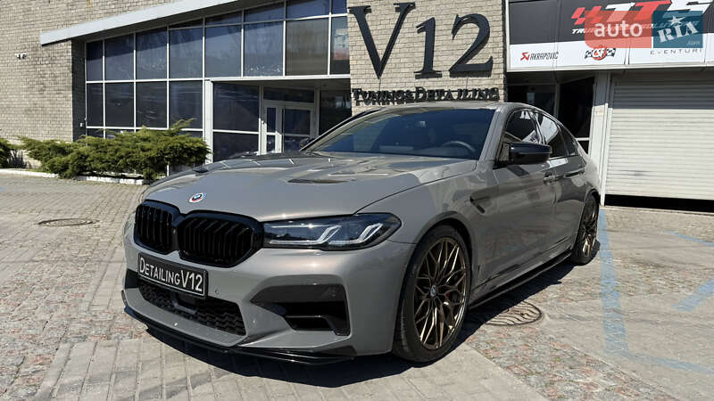 Седан BMW 5 Series 2021 в 