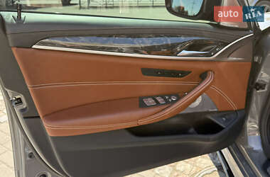 Седан BMW 5 Series 2021 в 